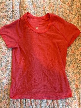 Hot pink, Lululemon top